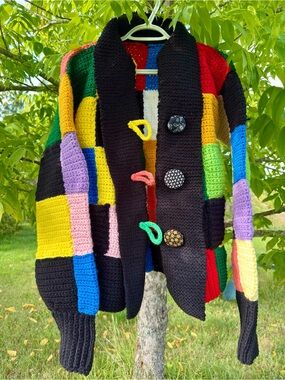 Colorblock Crochet Cardigan Sweater with Black Shawl Collar